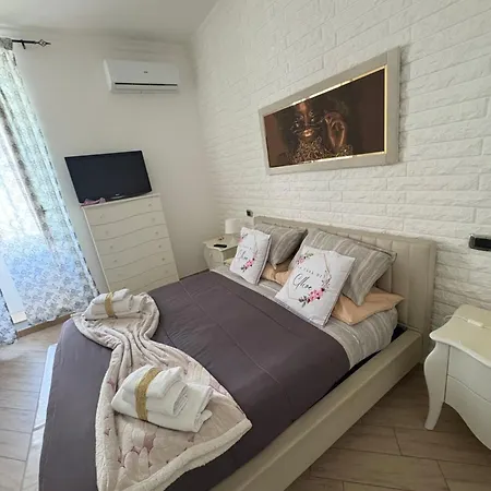 La Casa Di Clhoe فندق مبيت وإفطار