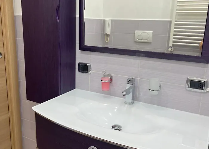 La Casa Di Clhoe Bed and Breakfast 4*